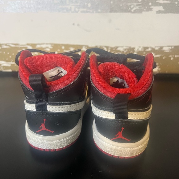 Jordan Retro - Picture 5 of 8